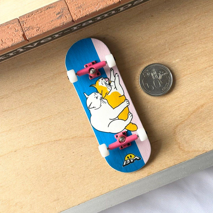 Black Market “Cats” 32mm Fingerboard Complete — underside complete view
