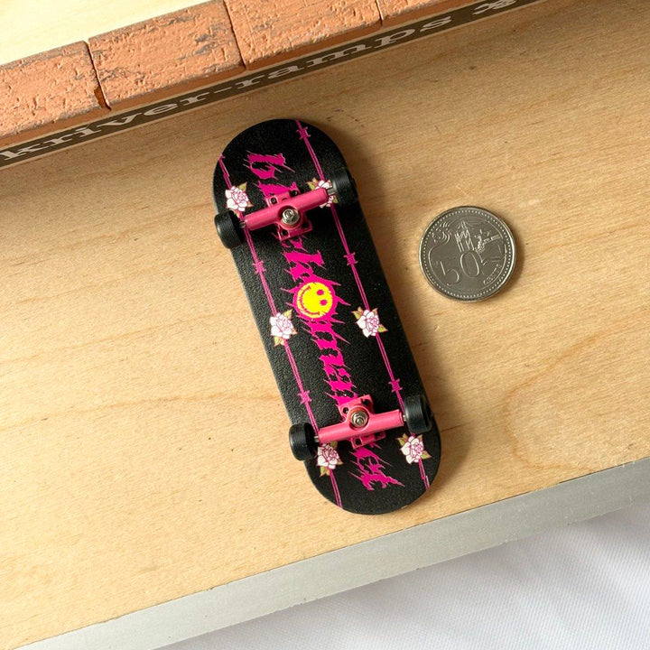 Black Market “Chains” 32mm Fingerboard Complete — underside complete view