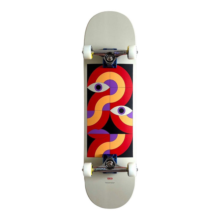 Globe “Dessau” 8.25″ x 32.125″ Custom Skateboard Complete