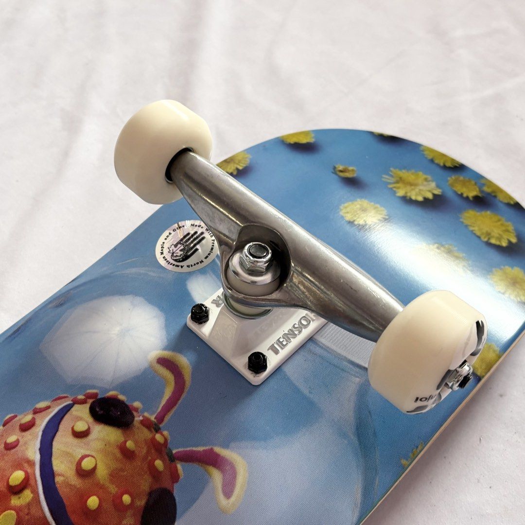Alien Workshop “Bug Jar” 8.125” x 32” Custom Skateboard Complete