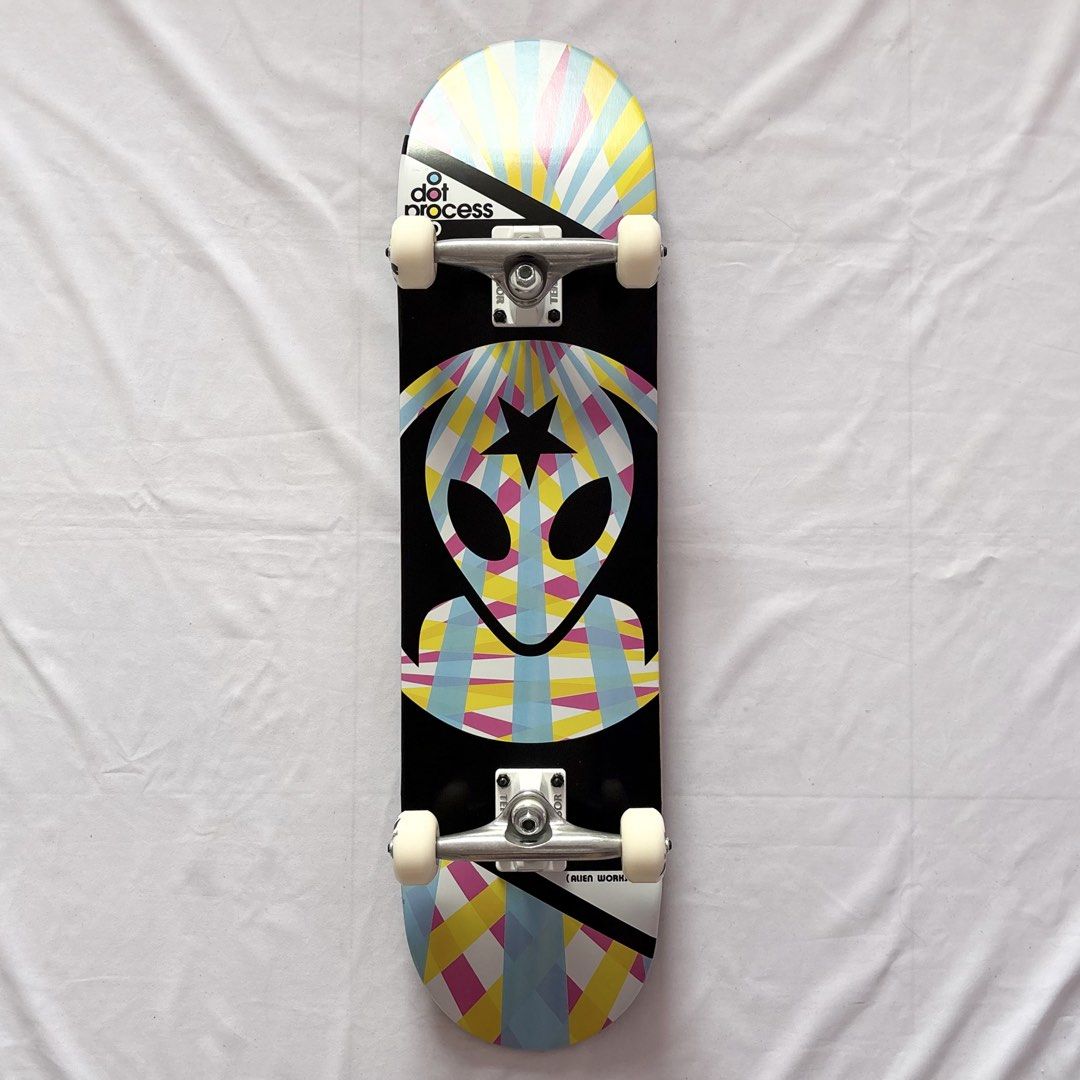Alien Workshop “Dot Process” 8.0” x 32” Custom Skateboard Complete