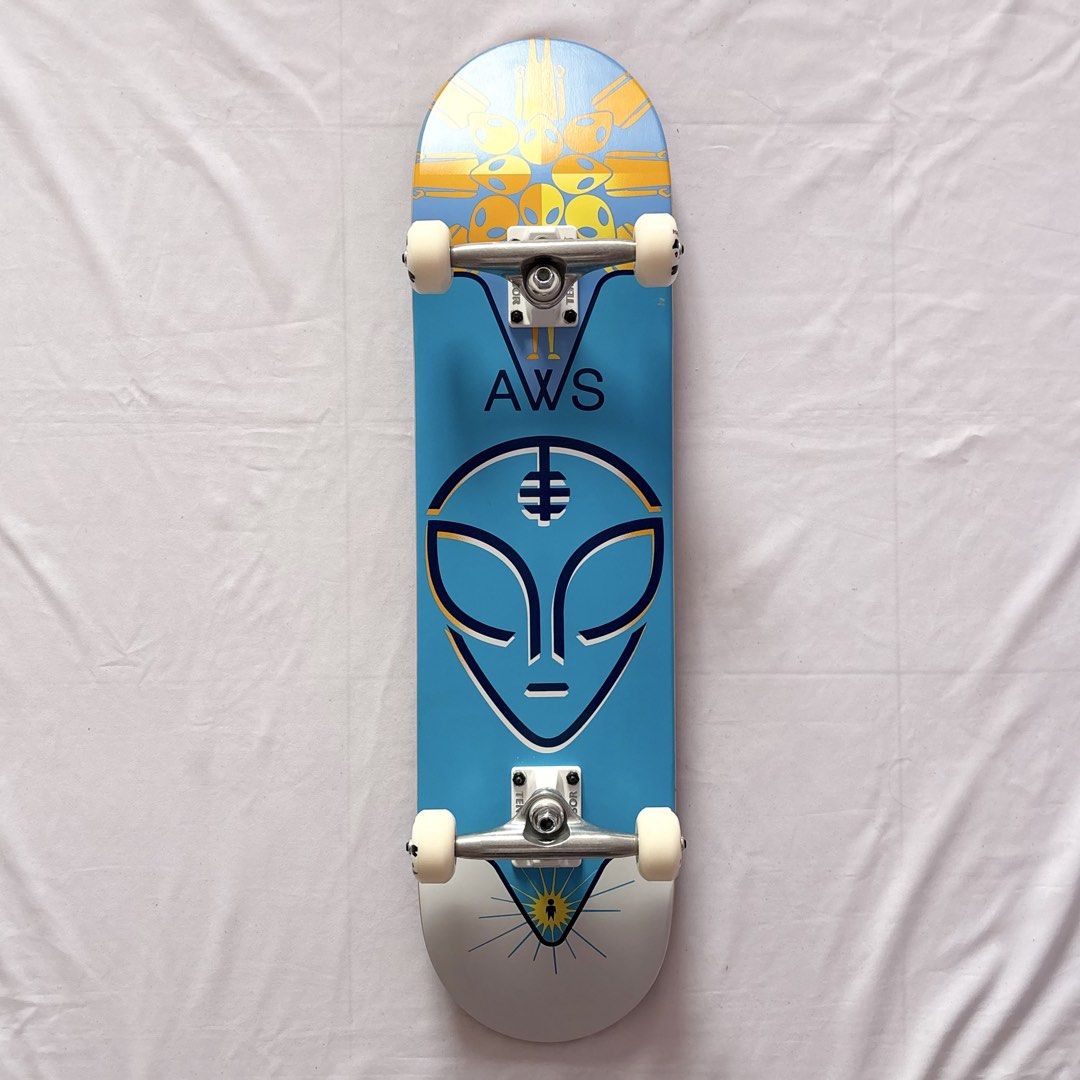 Alien Workshop “Hypnotherapy” 8.0” x 32” Custom Skateboard Complete