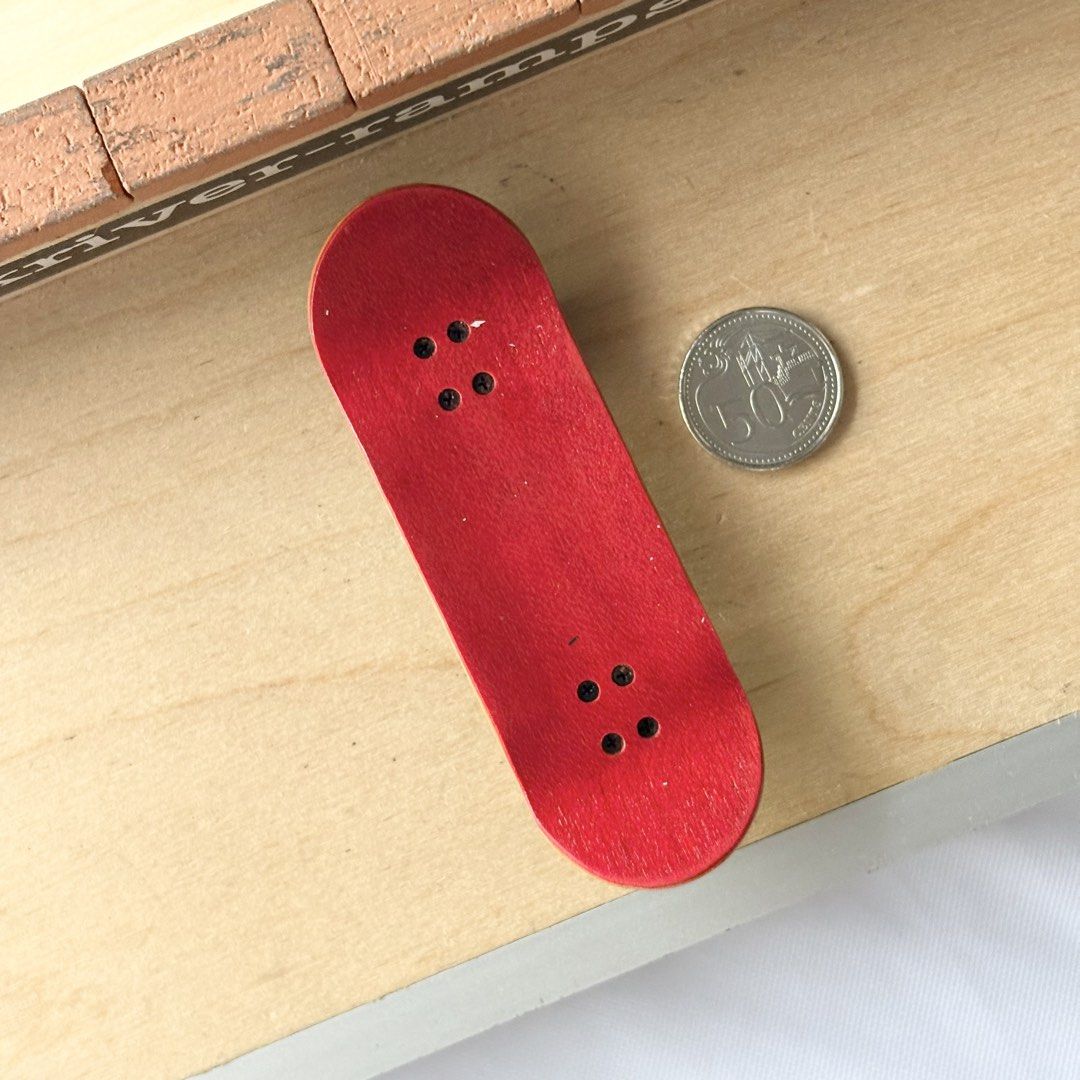 Black Market “Plant” 32mm Fingerboard Complete