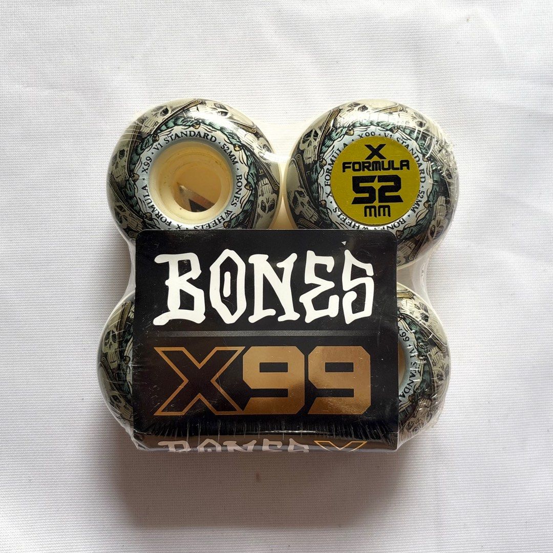 Bones “Butterfly Effect” 52mm 99a V1 Standard X-Formula Skateboard Wheels — product image 1 of 2