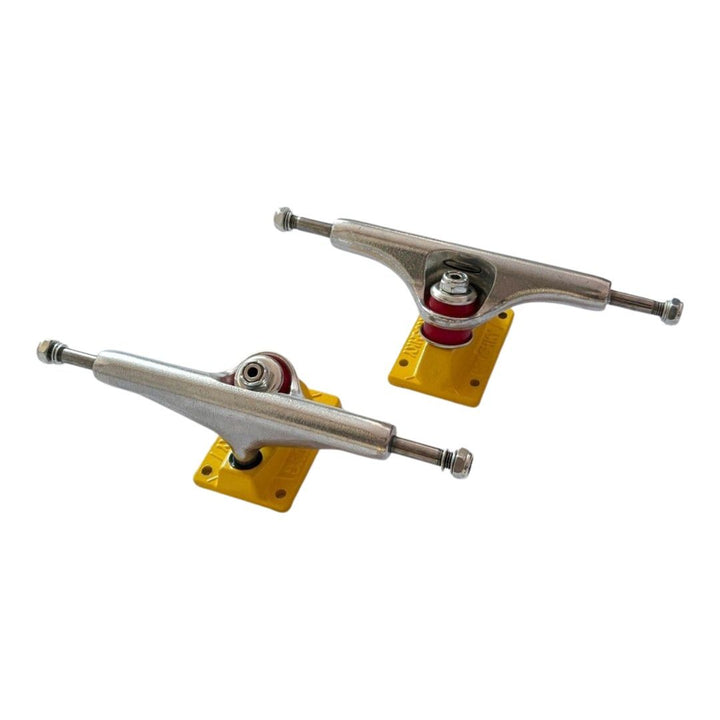 Droshky "Silver and Yellow" 8.5" Skateboard Trucks — truck pair overview