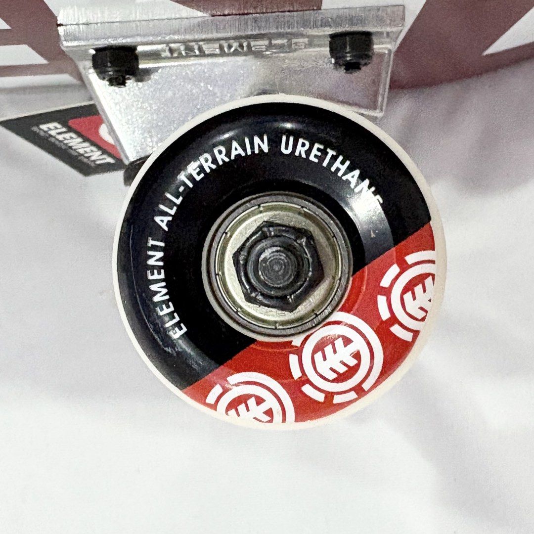 Element “Blazin” 7.75” x 31” Skateboard Complete