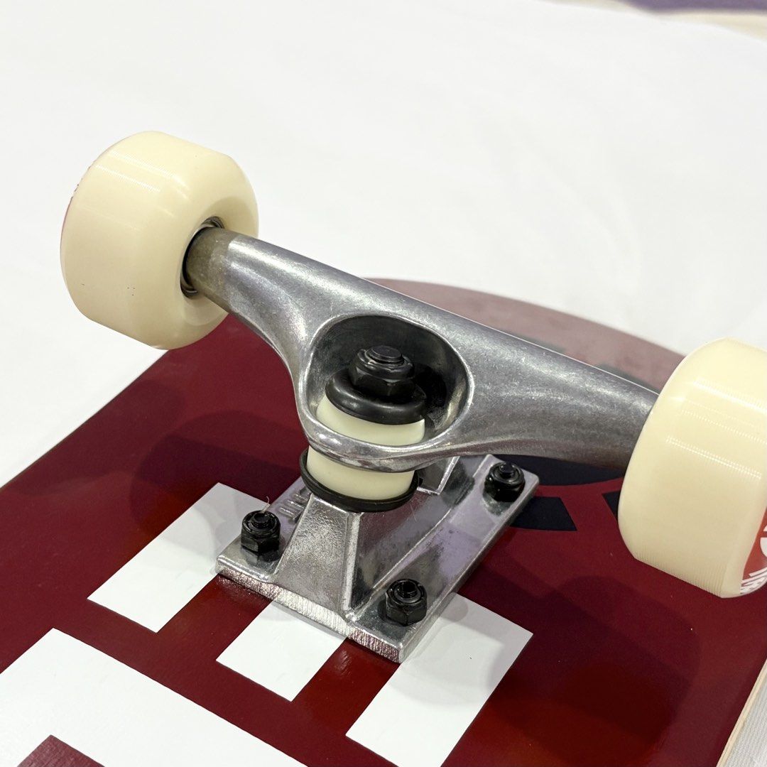 Element “Blazin” 7.75” x 31” Skateboard Complete
