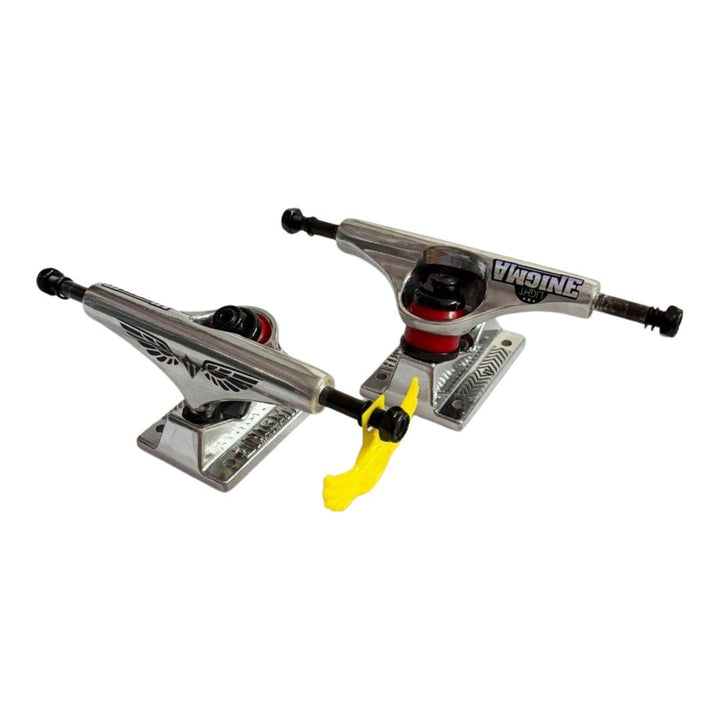 Enigma "Silver" 7.75" Skateboard Trucks — truck pair overview
