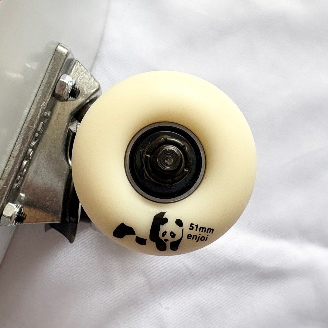 Enjoi “Panda” 6.75” x 28.25” Kids Skateboard Complete — wheel close-up