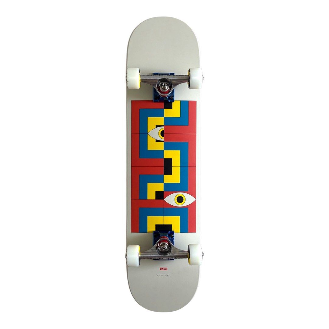 Globe “Quarter” 7.75″ x 31.6″ Custom Skateboard Complete