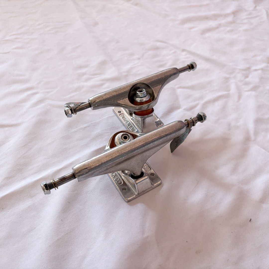 Independent Forged Hollow 139/144 Skateboard Trucks (Lighter than standard trucks)