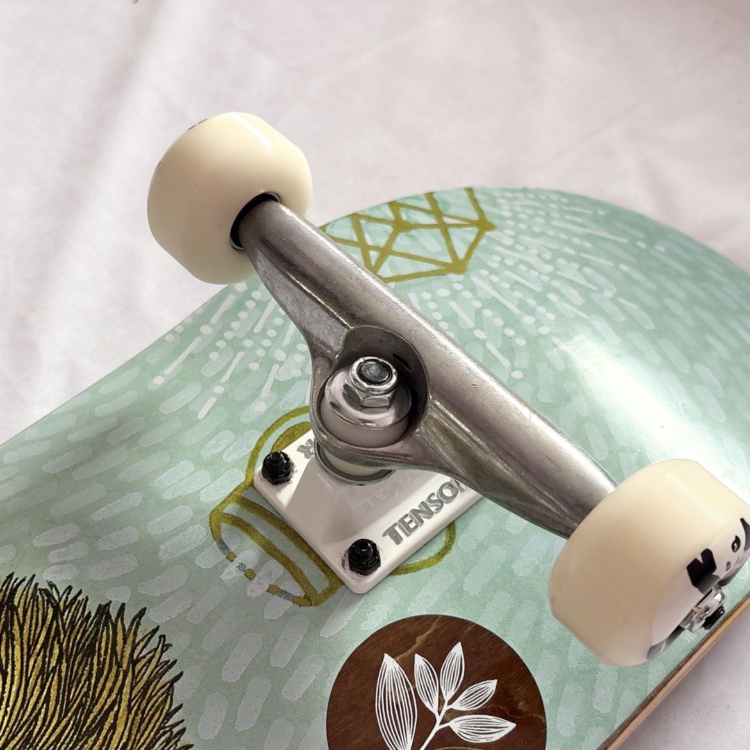 Magenta “Lion” 8.25” x 31.6” Vivien Fell Model Custom Skateboard Complete