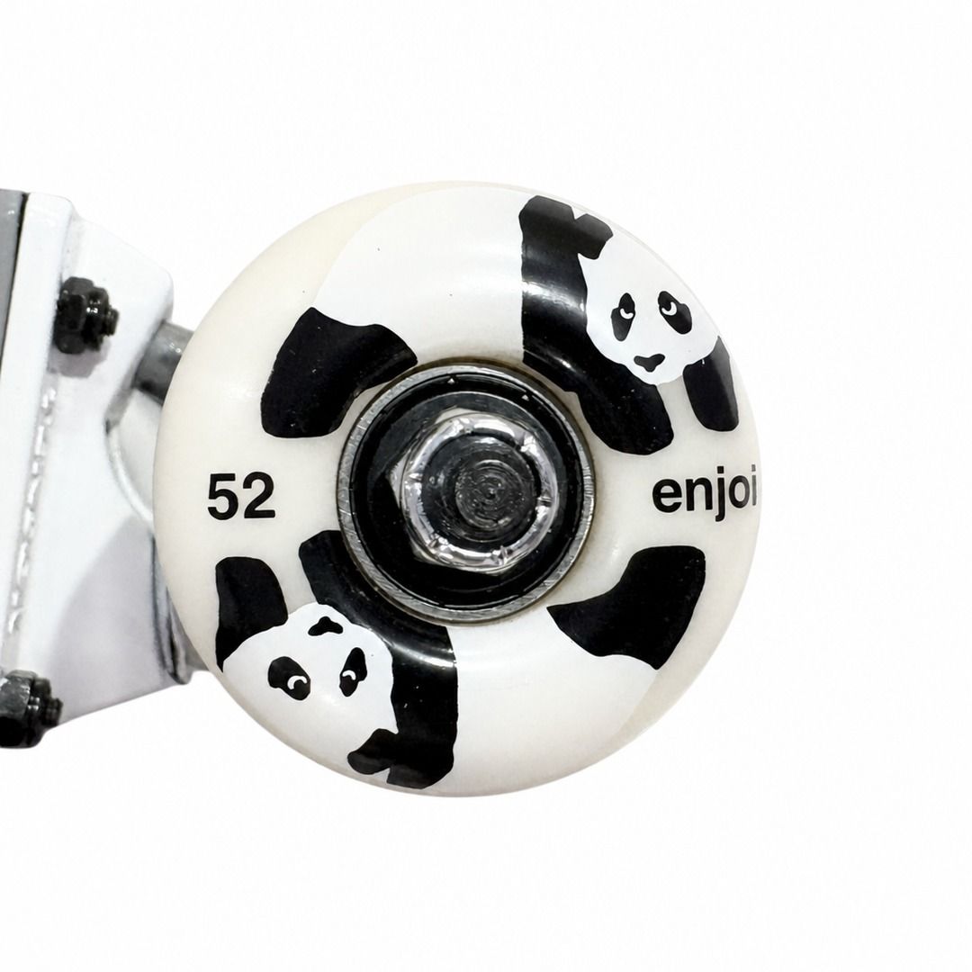 Magenta “Stars” 8.0” x 31.5” Custom Skateboard Complete — wheel close-up