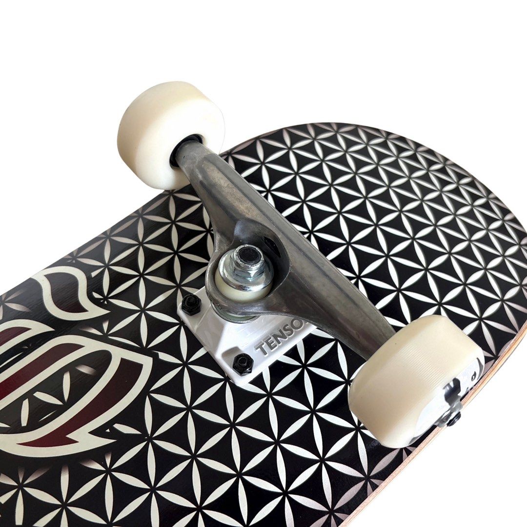 Plan B “Gangsta” 8.125″ x 31.5″ Ryan Sheckler Pro Model Custom Skateboard Complete