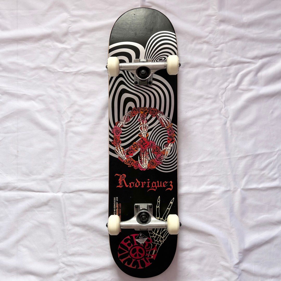 Primitive “Hypnotised” 8.0” Skateboard Complete