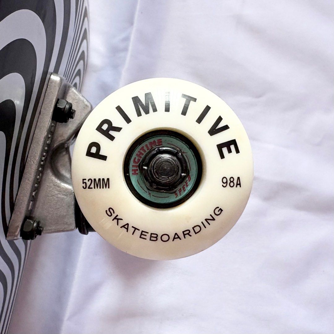 Primitive “Hypnotised” 8.0” Skateboard Complete