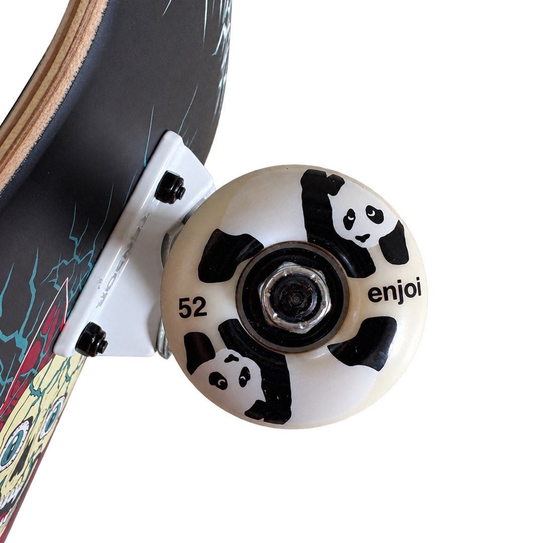 RipnDip “Nervous System” 8.0″ x 31.75″ Custom Skateboard Complete