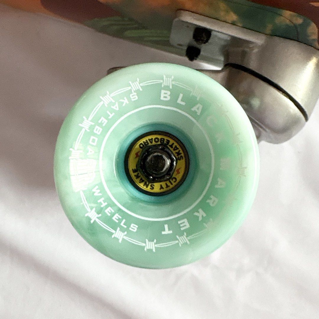 Sk8crime “Chameleons” 8.75” x 31.75” Surfskate Cruiser Skateboard Complete