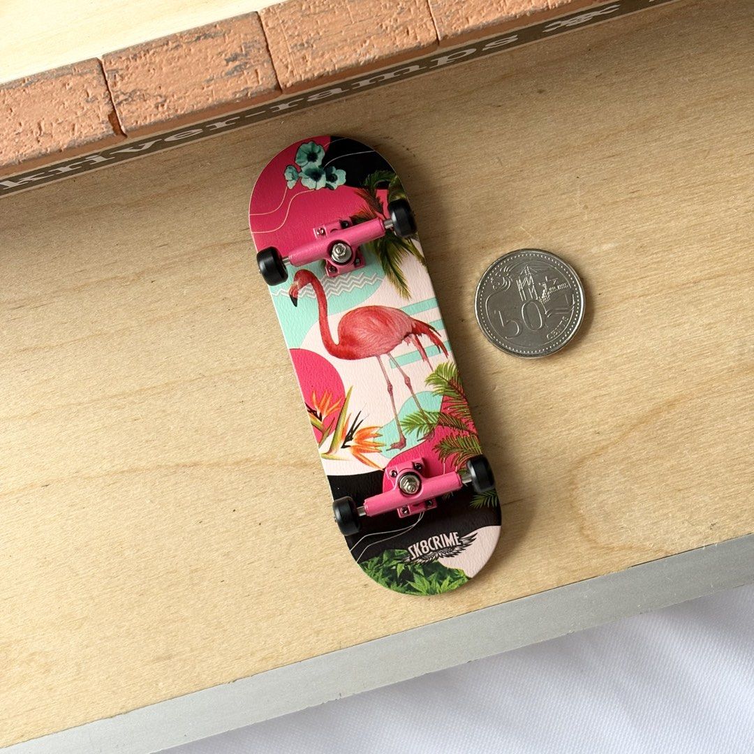 Sk8crime “Flamingo” 32mm Fingerboard Complete
