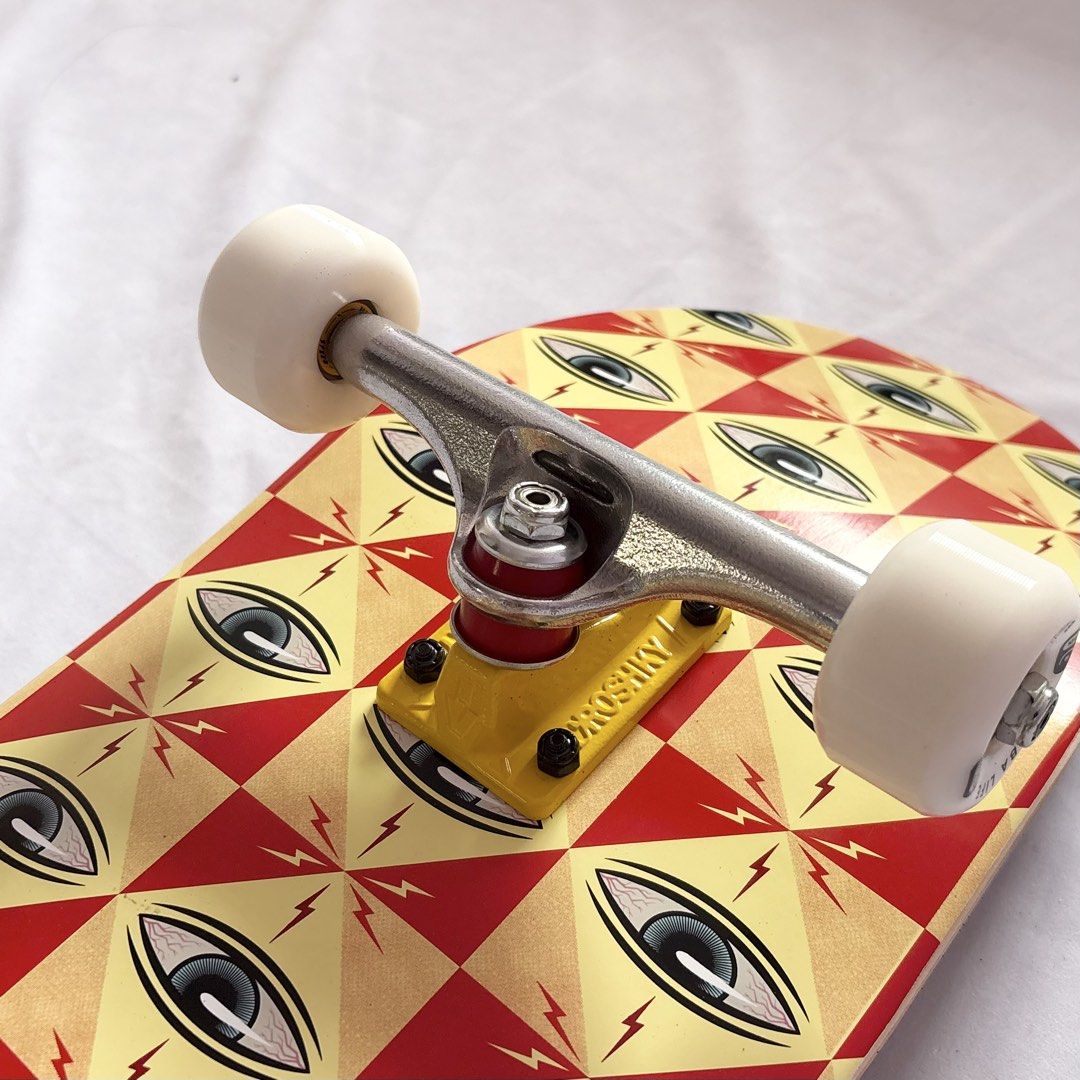 Toy Machine “Eyes” 8.5” x 32.35” Custom Skateboard Complete