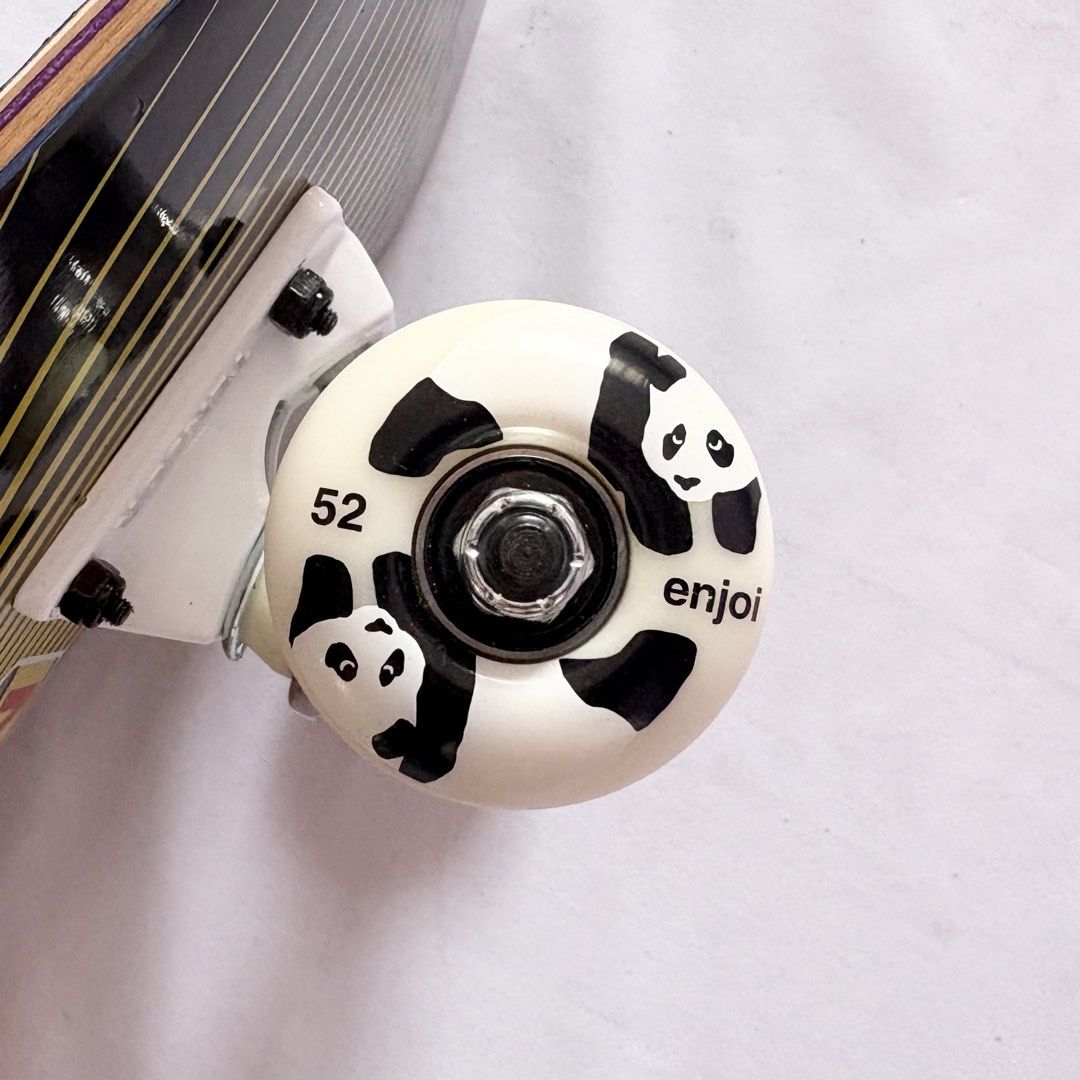 Toy Machine “Royal Pawn” 8.0” x 31.6” Custom Skateboard Complete